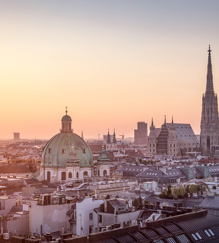 Skyline von Wien bei Sonnenuntergang, Symbolbild Dr. Hartmann Chemietechnik Österreich